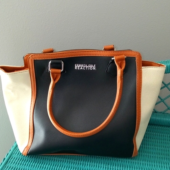 Handbags - NWOT Kenneth Cole Purse